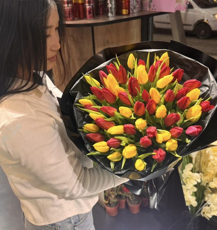 Букет тюльпанов — 51 шт 60см